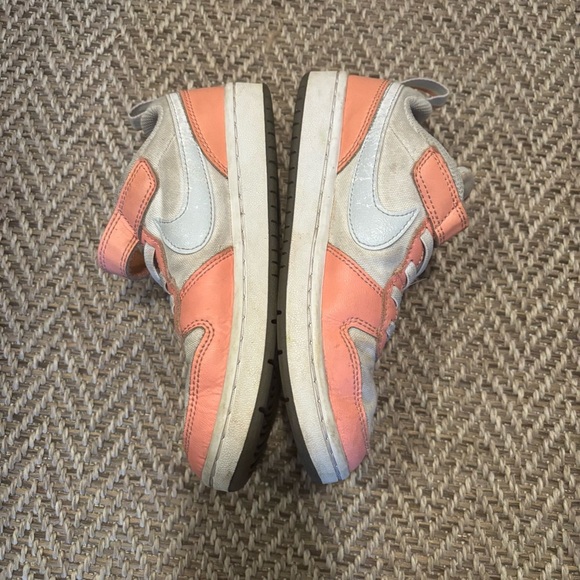 Nike Court Borough Low 2 White/Light Madder Root DM1217 100 - Size 1 Y - Picture 2 of 6